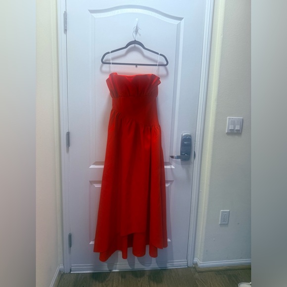 Elliatt Laurel Strapless Maxi Dress In Red Size S NWT Flaw Noted!!!! - Picture 6 of 9
